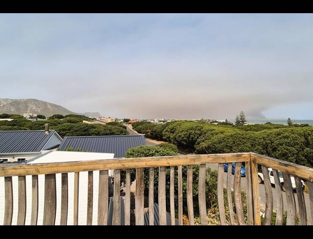 2 BEDROOM HOUSE FOR SALE IN KLEINBAAI